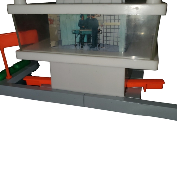 Vintage Matchbox hospital - Picture 4 of 7